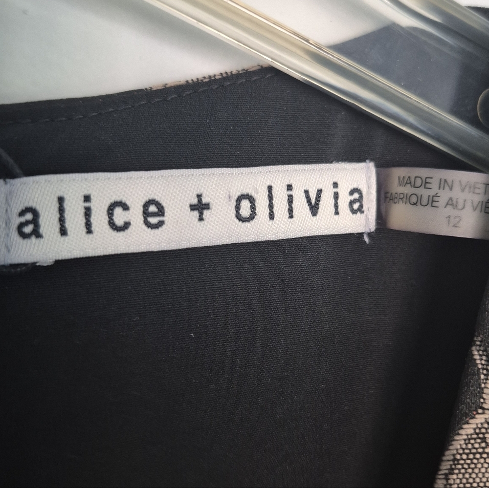 NWT $440 Alice + Olivia Dress Mollie Black Floral Box Pleat Brocade Size 12 - Picture 5 of 13